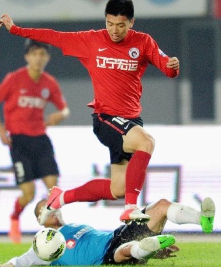 杨帅谈踢前锋：和于汉超练过包抄，人员不整让我踢哪就踢哪