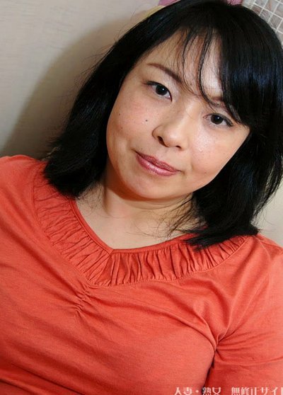 马丁内斯：放弃队长非泄密，葡萄牙中卫技术多面手