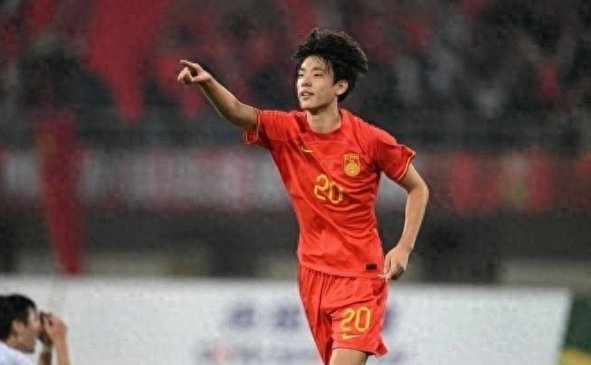北青：U19国足热身赛与海港B队战平，球队29日凌晨赴法国