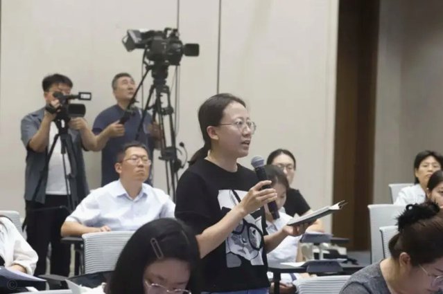 记者：M费和斯科特是曼联两大目标；楚阿梅尼要看皇马卖不卖