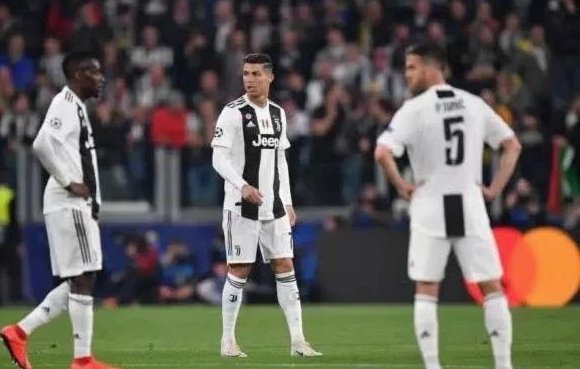 FIFA为何选C罗为MVP？
