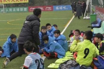 基层青训教练的困境为何折射足球发展难题