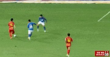 马拉尼昂禁区内倒地为何无判罚？