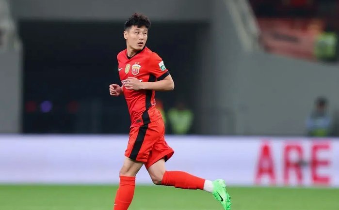 上海海港U17出征法国欧塞尔 武磊送上留洋寄语